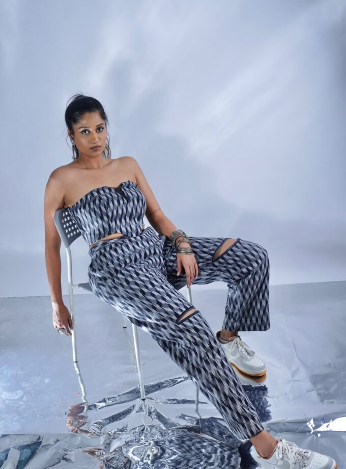 IkkaTri - The Glow-eye Pants